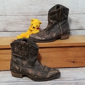 Roper "Dusty" Distressed Leather Western Boots